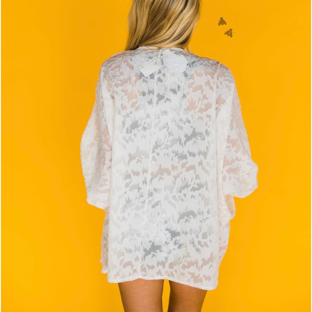 NWT! BeAuTiFuL Soft Cream Kimono/ Coverup! ππ΄π± - Picture 3 of 5